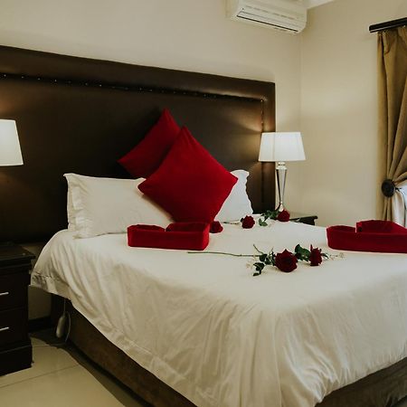 Le Grand Chateau Hotel Parys Dış mekan fotoğraf