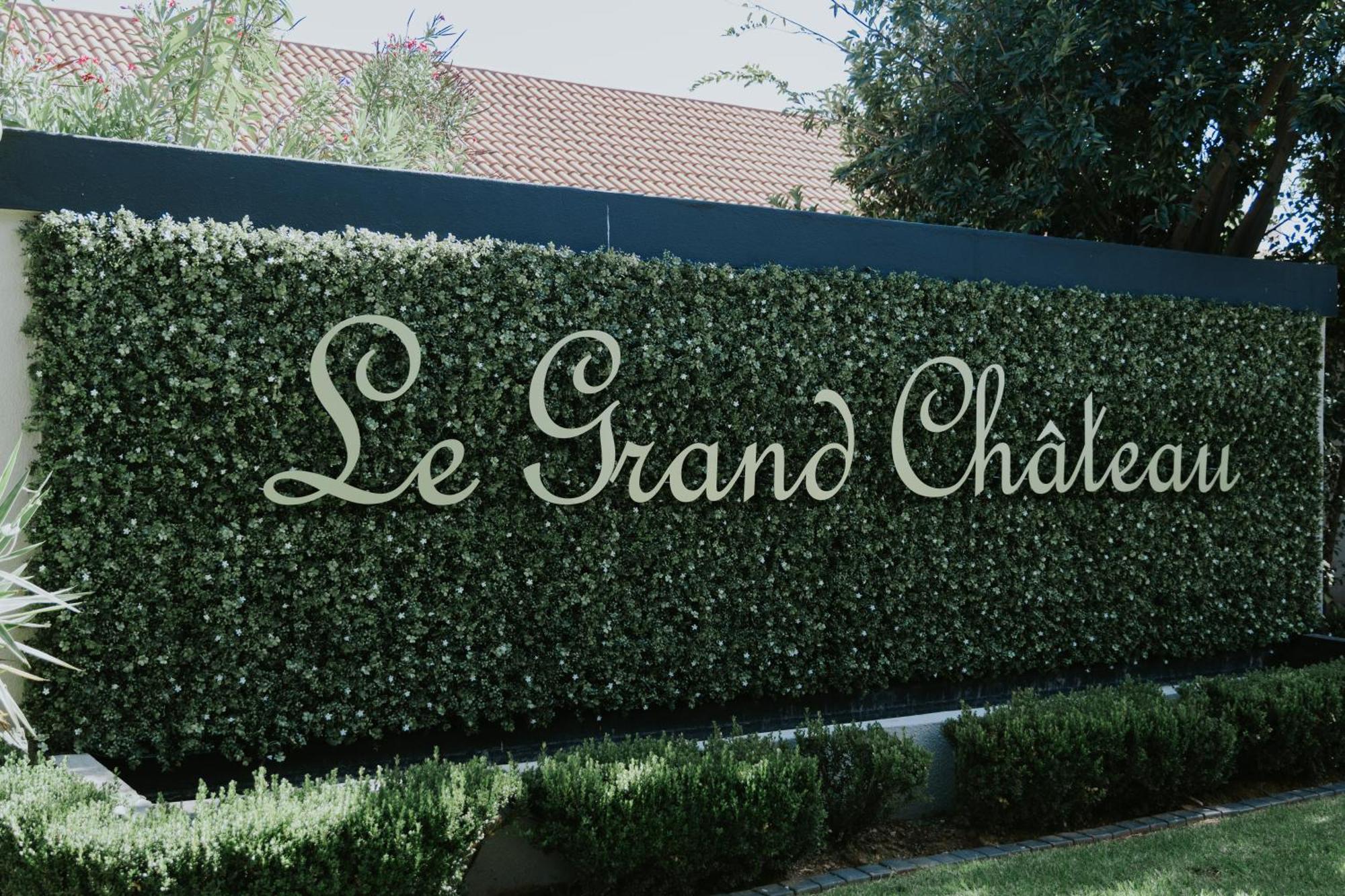 Le Grand Chateau Hotel Parys Dış mekan fotoğraf