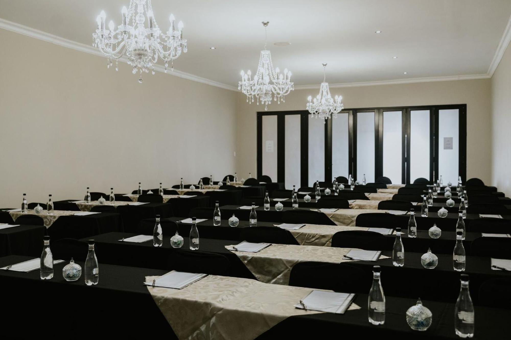 Le Grand Chateau Hotel Parys Dış mekan fotoğraf